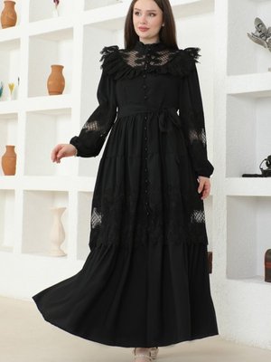 Siyah Sual Dantel Detaylı Kemerli Elbise