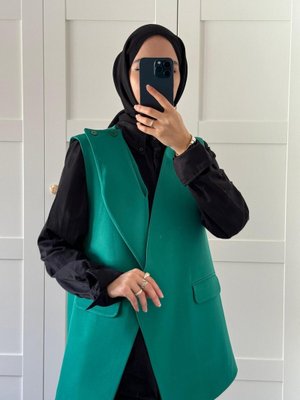 Yeşil Asimetrik Kesim Farklı Model Çeket Yeşil Asimetrik Kesim Farklı Model Çeket