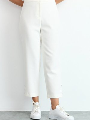 Boru Paça Pantolon Ekru