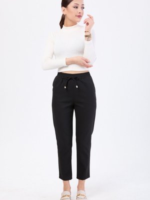 Sıyah Beli Lastikli Boru Paça Pantolon Sıyah Beli Lastikli Boru Paça Pantolon