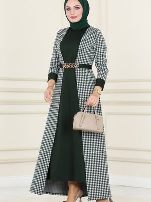 Ekru & Zümrüt Hırkasıyla Bitişik Kazayağı Elbise