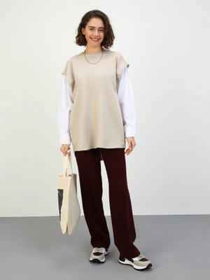 Taş Rengi Kolları Gömlek Detaylı Tunik