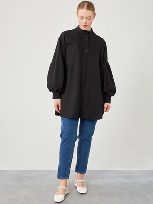 Siyah Balon Kol Kroşeta Detaylı Gömlek