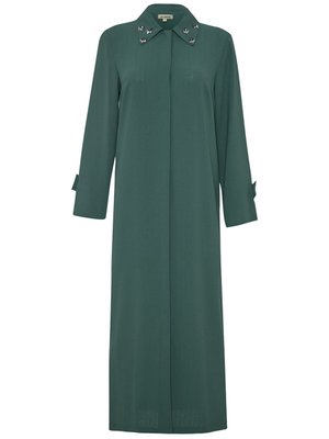 Yakası İşlemeli Ferace Yakası İşlemeli Ferace