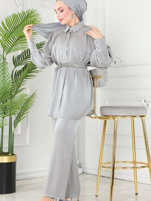 Gri Gizli Düğmeli Şık Takım