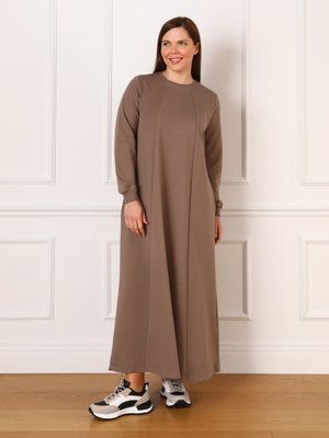 Koyu Vizon Pamuklu Bisiklet Yaka Büyük Beden Elbise Koyu Vizon Pamuklu Bisiklet Yaka Büyük Beden Elbise