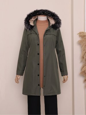 Çıkma Kapüşonlu Çıtçıtlı Cepli Kısa Kaban