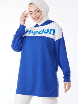 Düz Yaka Saks Baskılı Kapüşonlu Sweatshirt Düz Yaka Saks Baskılı Kapüşonlu Sweatshirt