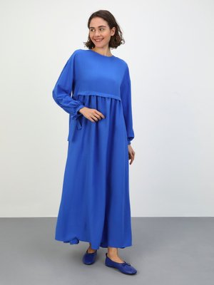 Koyu Saks Aerobin Bağlama Detaylı Elbise