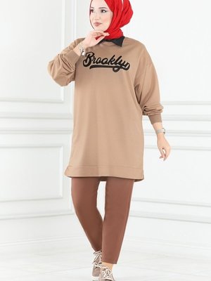 Latte Yazı Baskılı Spor Tunik Latte Yazı Baskılı Spor Tunik