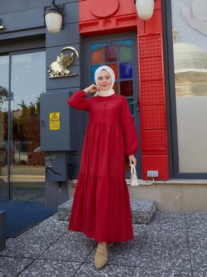 Önü Patlı Elbise Kırmızı Önü Patlı Elbise Kırmızı