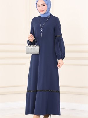 Lacivert Pul Detaylı Krep Elbise