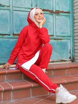 Kırmızı Tunik + Pantolon Kırmızı Tunik + Pantolon