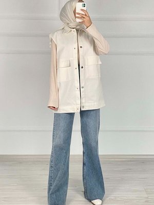 Önü Çıtçıtlı Düğmeli Yelek