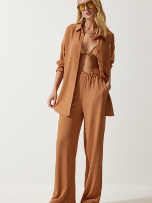 Bisküvi Rahat Örme Gömlek Pantolon Takım