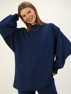 Rahat Kesim Eşofman Takımı Lacivert Rahat Kesim Eşofman Takımı Lacivert