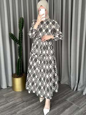 Kare Desen Siyah Kuşaklı Elbise