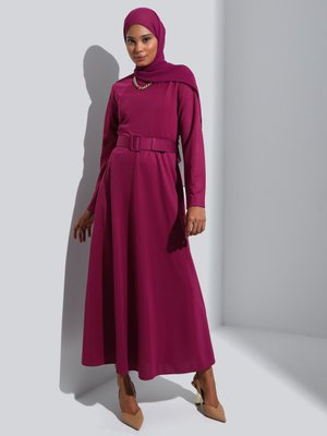 Vişne Kaplama Kemerli Elbise