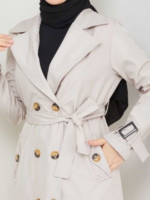 Uzun Kruveze Yaka Mevsimlik Trençkot Uzun Kruveze Yaka Mevsimlik Trençkot