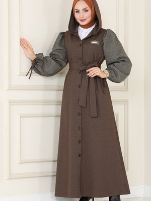 Kahve & Vizyon Arma Detaylı Kapüşonlu Ferace Kahve & Vizyon Arma Detaylı Kapüşonlu Ferace