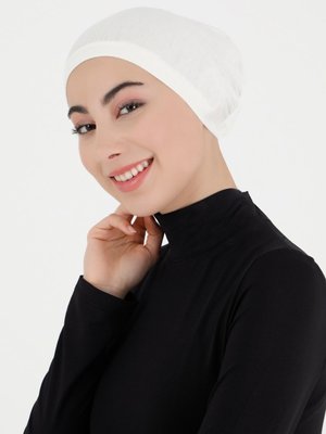 Beyaz Likralı Geçme Bone Kırık Beyaz Likralı Geçme Bone Kırık