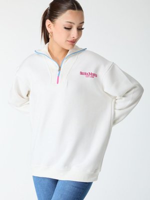 Beyaz Yakası Fermuarlı Sweatshirt Beyaz Yakası Fermuarlı Sweatshirt