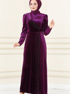 Mürdüm İnci İşlemeli Kadife Abiye Mürdüm İnci İşlemeli Kadife Abiye