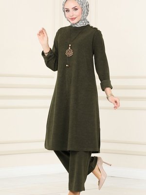 Haki Aksesuar Düğmeli Kışlık Takım Haki Aksesuar Düğmeli Kışlık Takım