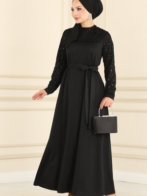 Siyah Pul Detaylı Elbise