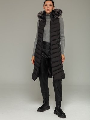 Siyah Kapşonu Kürklü Şişme Yelek Siyah Kapşonu Kürklü Şişme Yelek