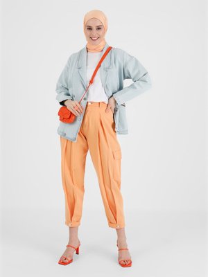 Pile Detaylı Jogger Pantolon Orange Pile Detaylı Jogger Pantolon Orange