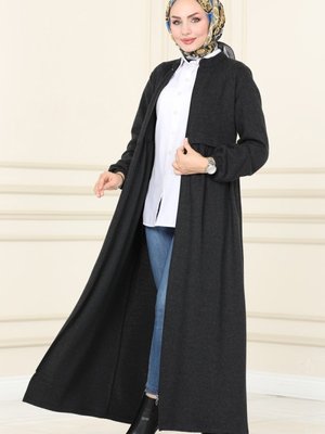 Siyah Pat Detaylı Kışlık Ferace Siyah Pat Detaylı Kışlık Ferace