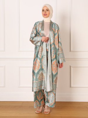 Çağla Şal Desenli Saten Takım