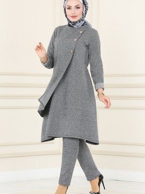 Gri Aksuesuar Düğmeli Kışlık Takım Gri Aksuesuar Düğmeli Kışlık Takım