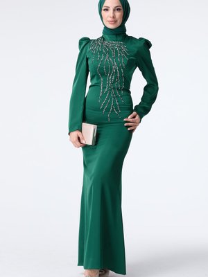 Zumrut Taş İşlemeli Kol Detaylı Abiye Elbise