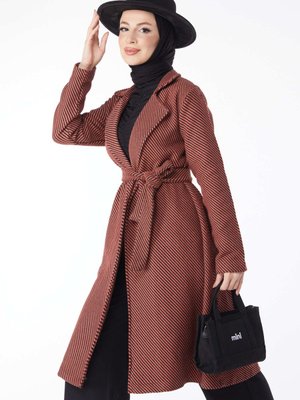 Kıremıt Kuşaklı Kaşe Kaban Kıremıt Kuşaklı Kaşe Kaban