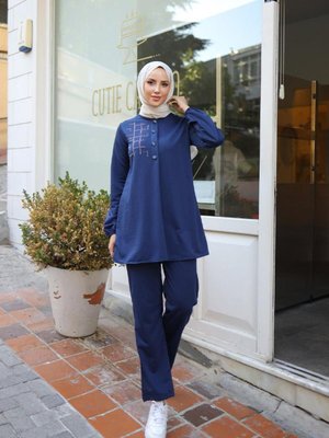 Taş Detay İkili Takım Laci