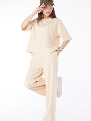 Düz Bisiklet Yaka Bej Kısa Kollu İspanyol Paça İkili Takım