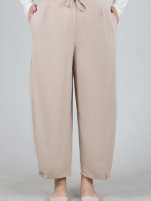 Bej Büyük Beden Paçası Lastikli Pantolon
