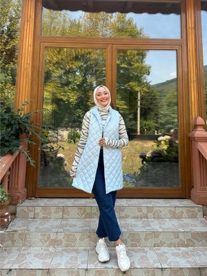 Buz Mavisi Despina Kapitone Fermuarlı Çıtçıtlı Kolsuz Yelek