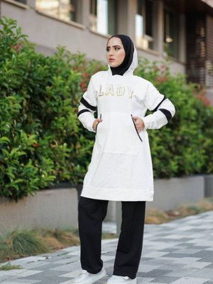 Kangoru Cepli Eşofman Takımı Ekru Kangoru Cepli Eşofman Takımı Ekru