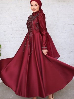 Bordo Taş İşlemeli Saten Abiye Elbise Bordo Taş İşlemeli Saten Abiye Elbise
