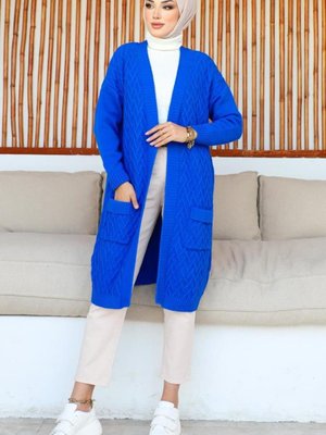 Uzun Cepli Triko Hırka Saks Mavisi Uzun Cepli Triko Hırka Saks Mavisi