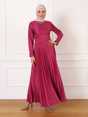 Vişne Piliseli Kuşaklı Saten Abiye Elbise