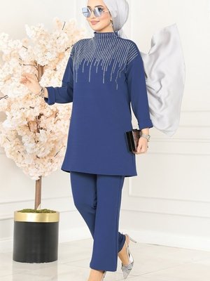 Lacivert Taş Detaylı Takım Lacivert Taş Detaylı Takım