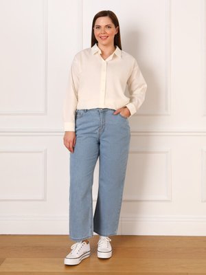 Açık Mavi Pamuklu Mom Kesim Büyük Beden Denim Pantolon