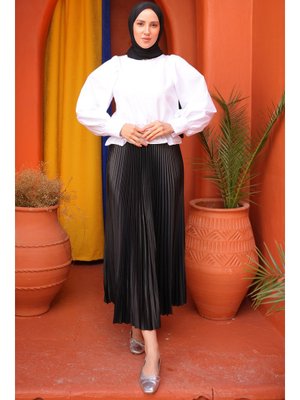 Siyah Piliseli Etek Siyah Piliseli Etek