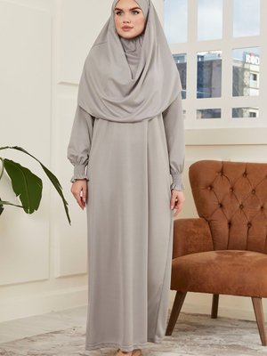 Kol Detaylı Namaz Elbisesi Tek Parça Kendiliğinden Başörtülü Kol Detaylı Namaz Elbisesi Tek Parça Kendiliğinden Başörtülü
