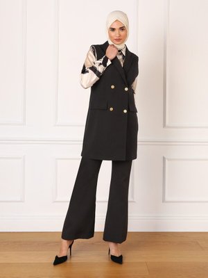 Düğme Detaylı Şık Yelek Siyah