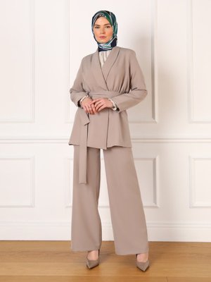 Açık Vizon Kuşak Detaylı Şık Ceket